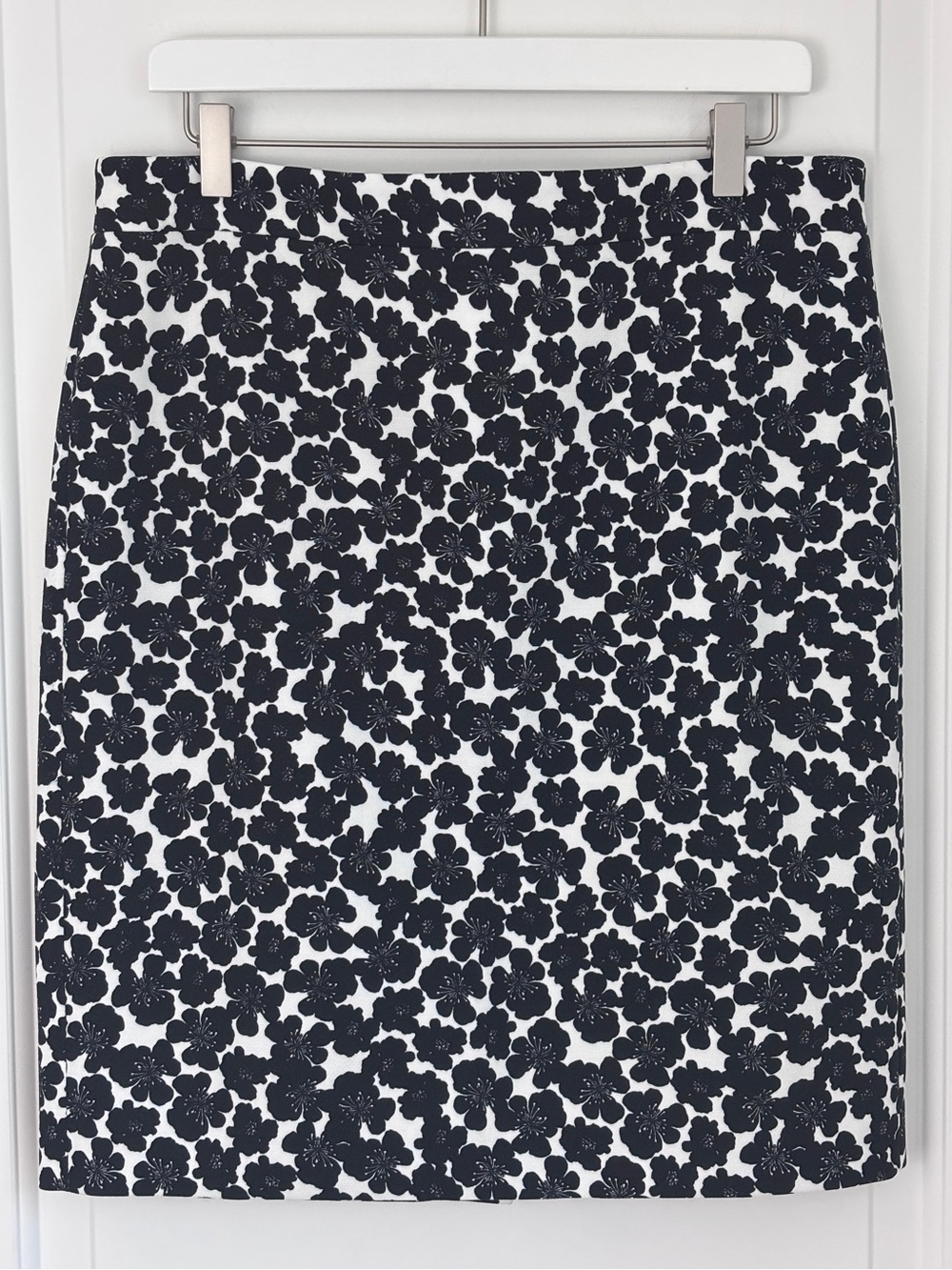 J. Crew Black and White Floral Pencil Skirt - Size 10